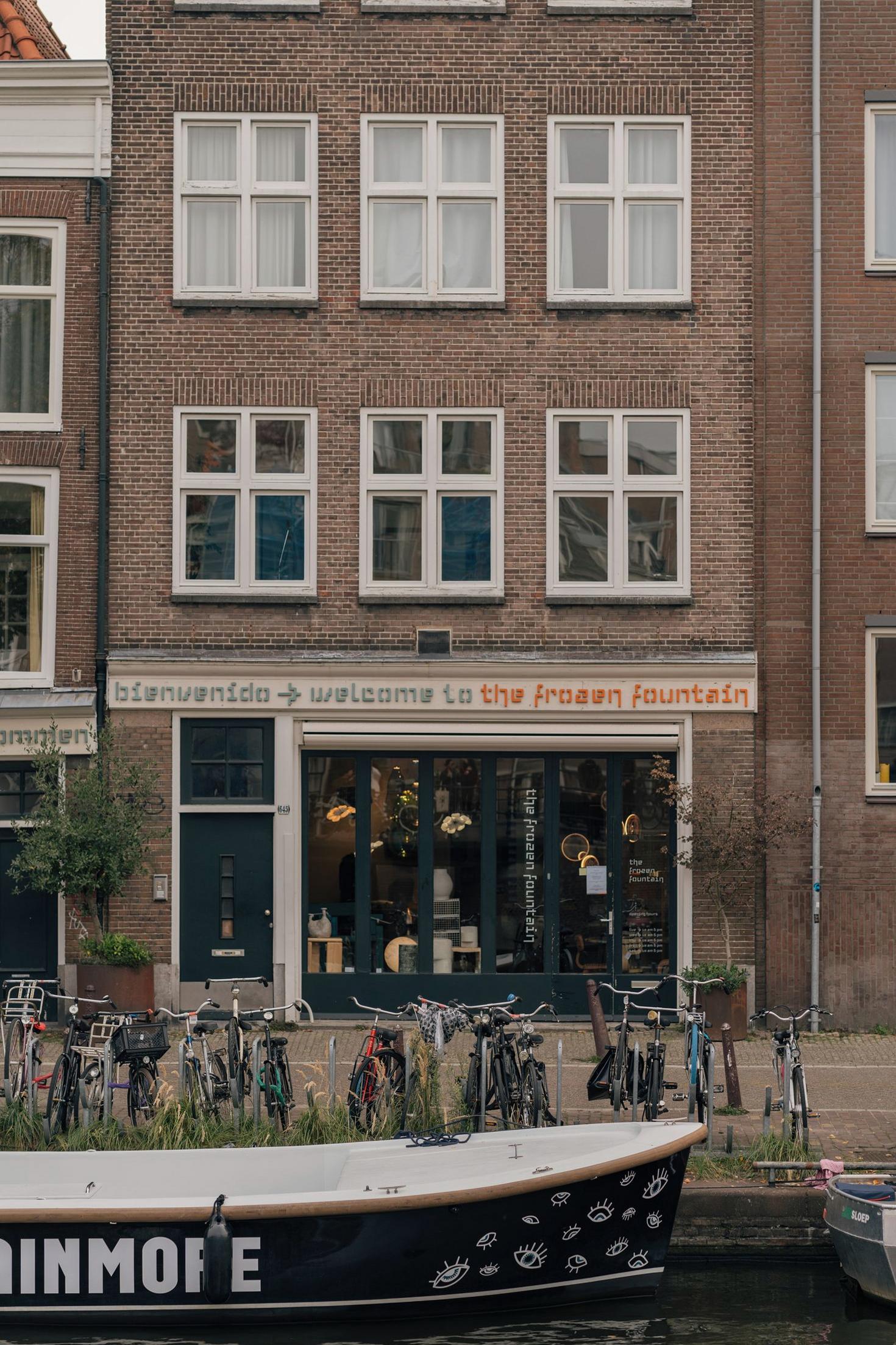 Amsterdam canal transport